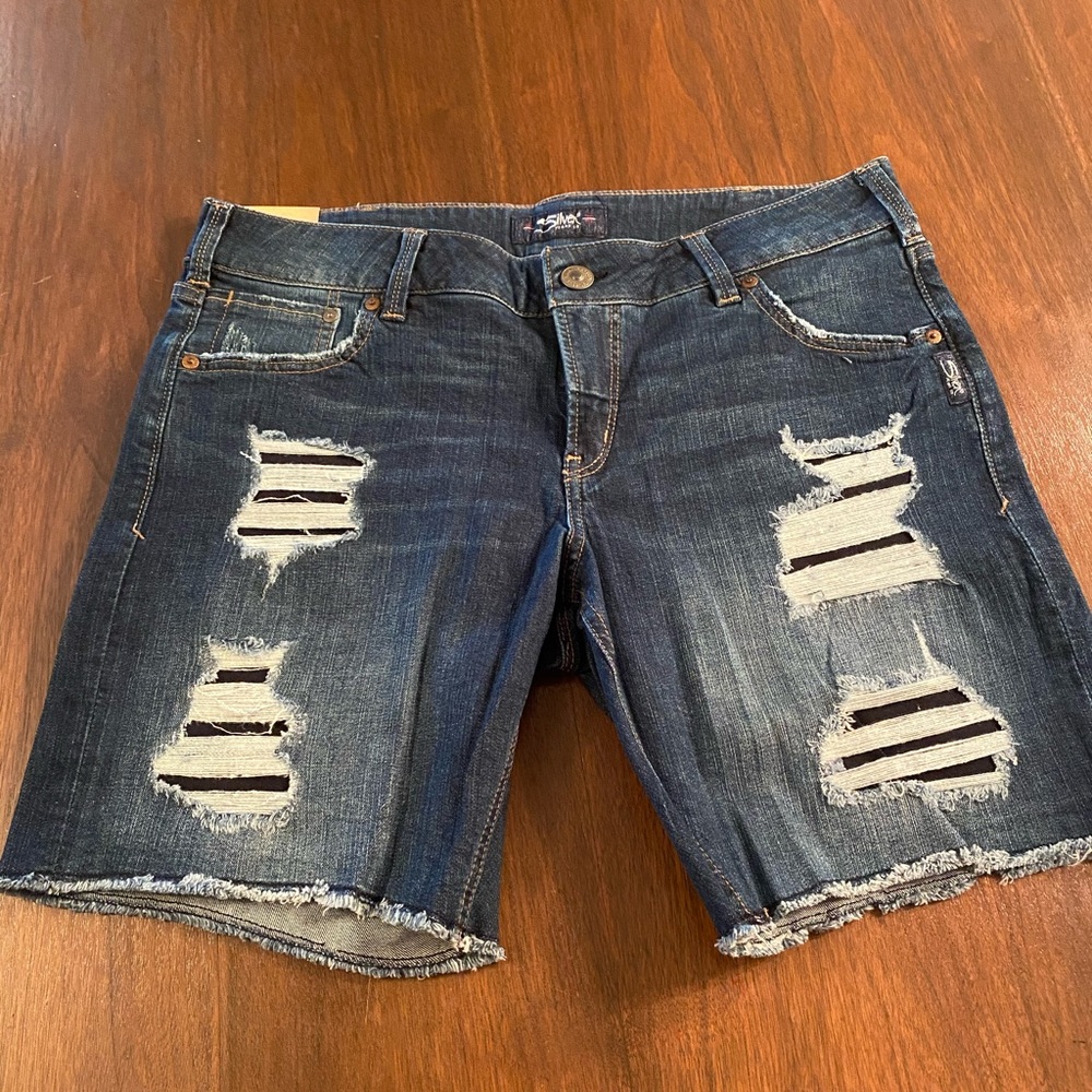 Silver Shorts Size 31X8